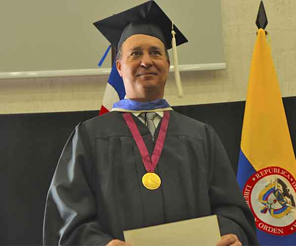 Graduación 9